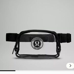 Lululemon Everywhere Belt Bag 1L
Clear